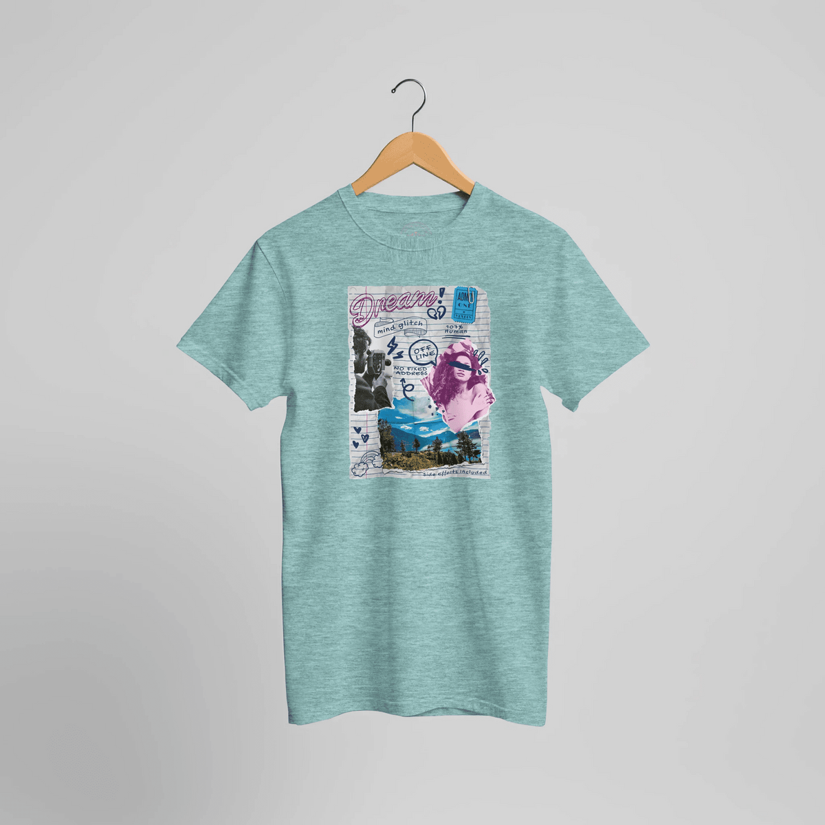 Mintgrün meliertes T-Shirt mit bunter Tagebuch-Collage aus Porträt, Schrift und Landschaft, Vorderansicht.