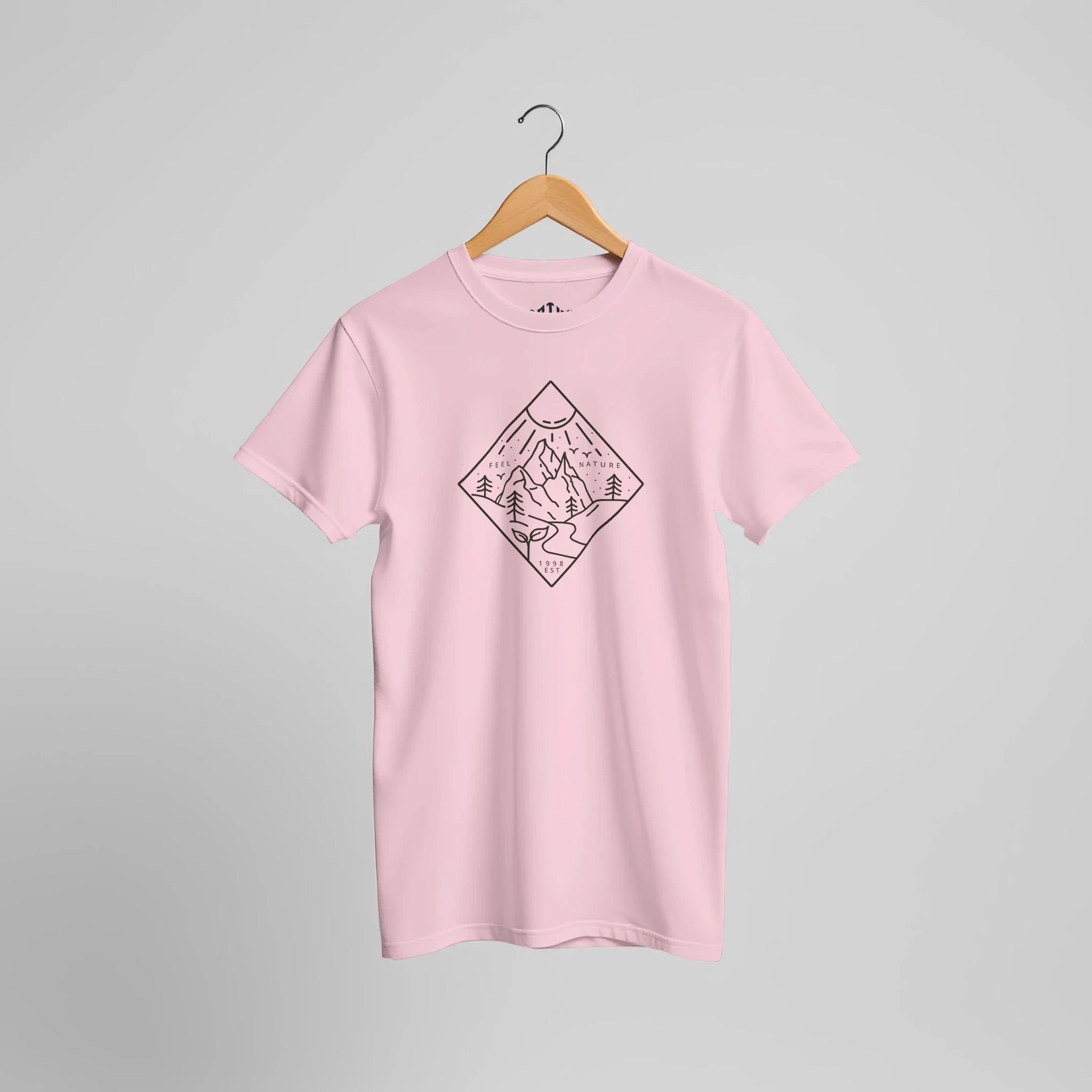 Feel Nature Berglandschaft T-Shirt | Minimalistisches Outdoor Abenteuer Design – T-Shirt for everyday use | AZIKX