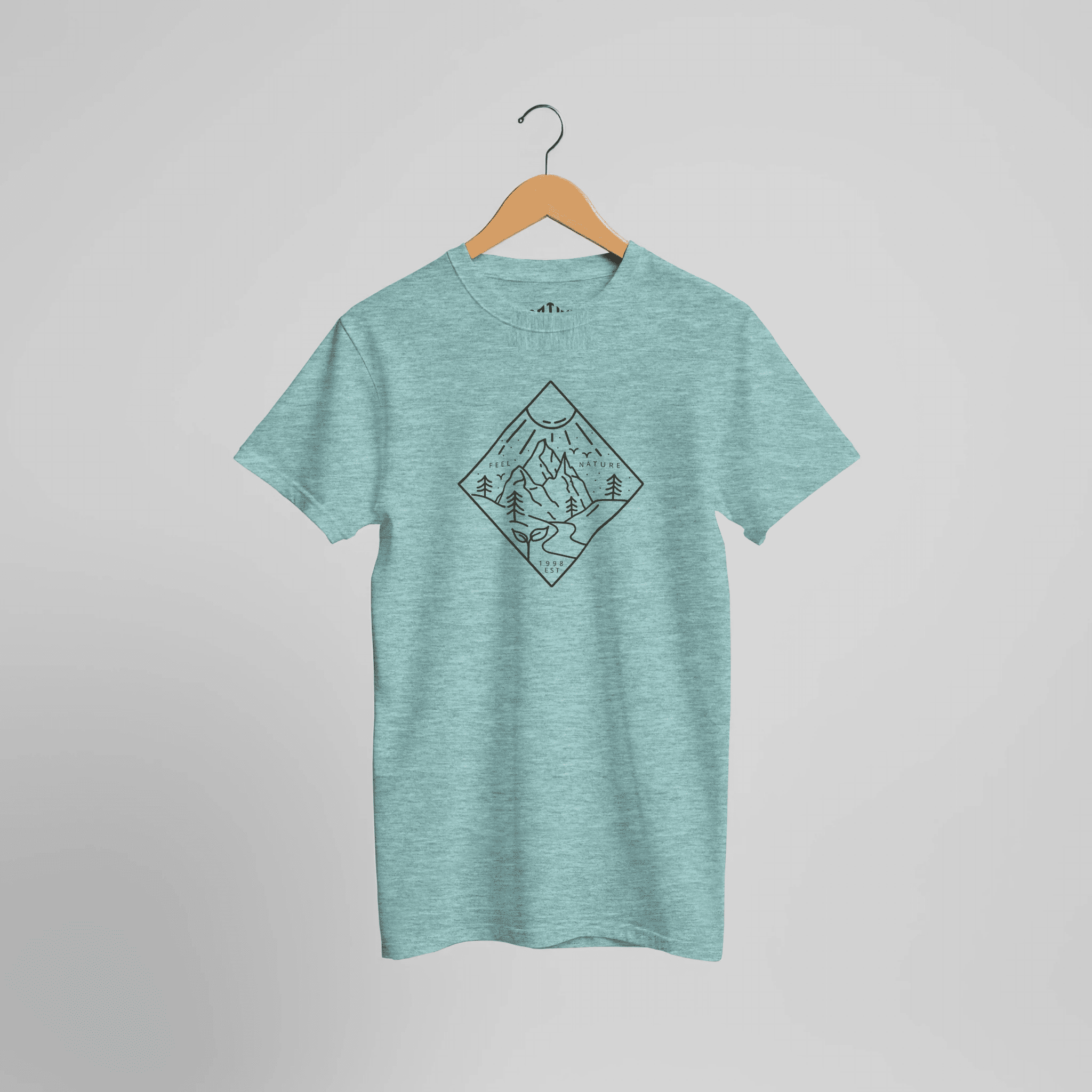 Feel Nature Berglandschaft T-Shirt | Minimalistisches Outdoor Abenteuer Design – T-Shirt for everyday use | AZIKX