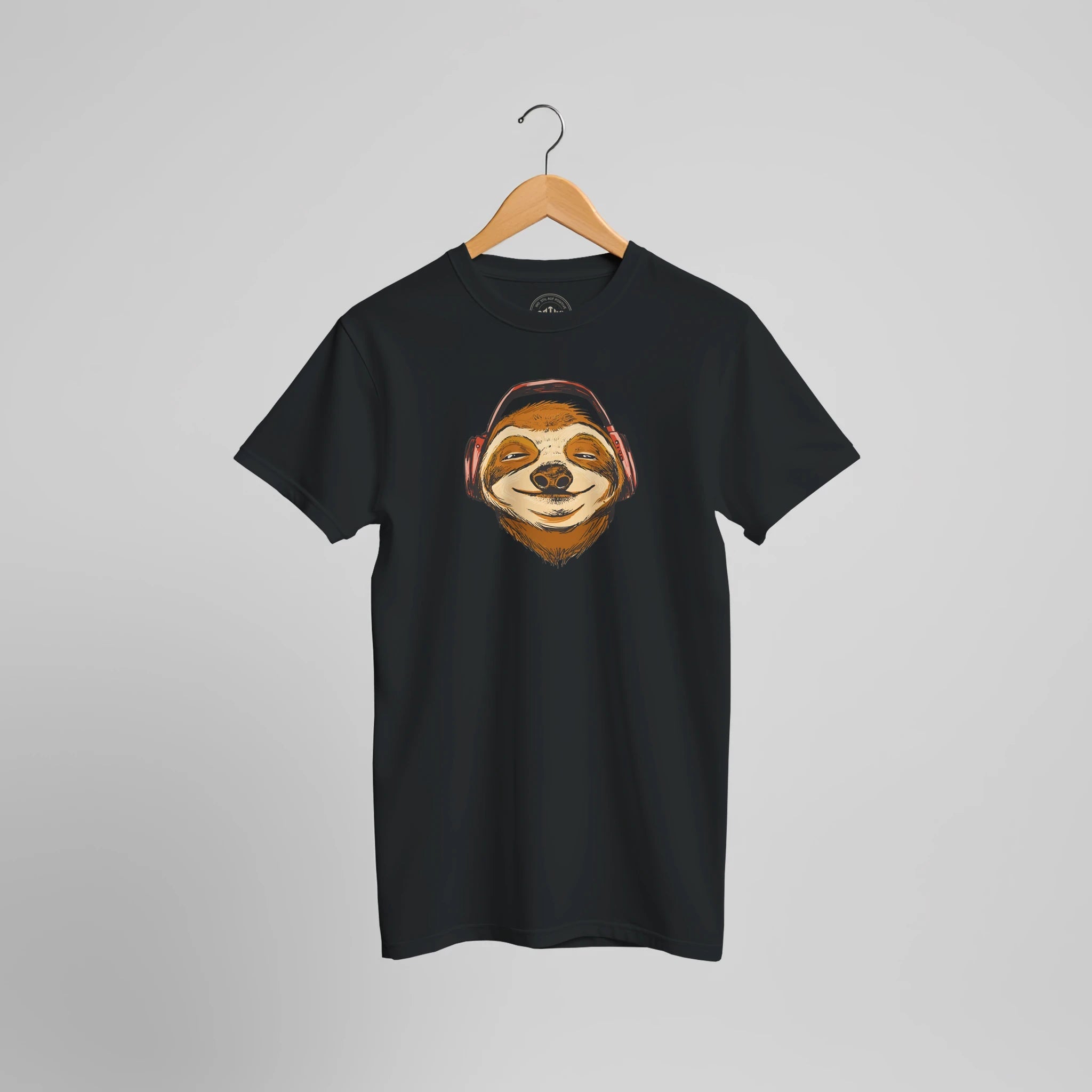 Lazy Beats Sloth T-Shirt | Chilliges Faultier mit Kopfhörern Musik Lifestyle Motiv – T-Shirt for everyday use | AZIKX