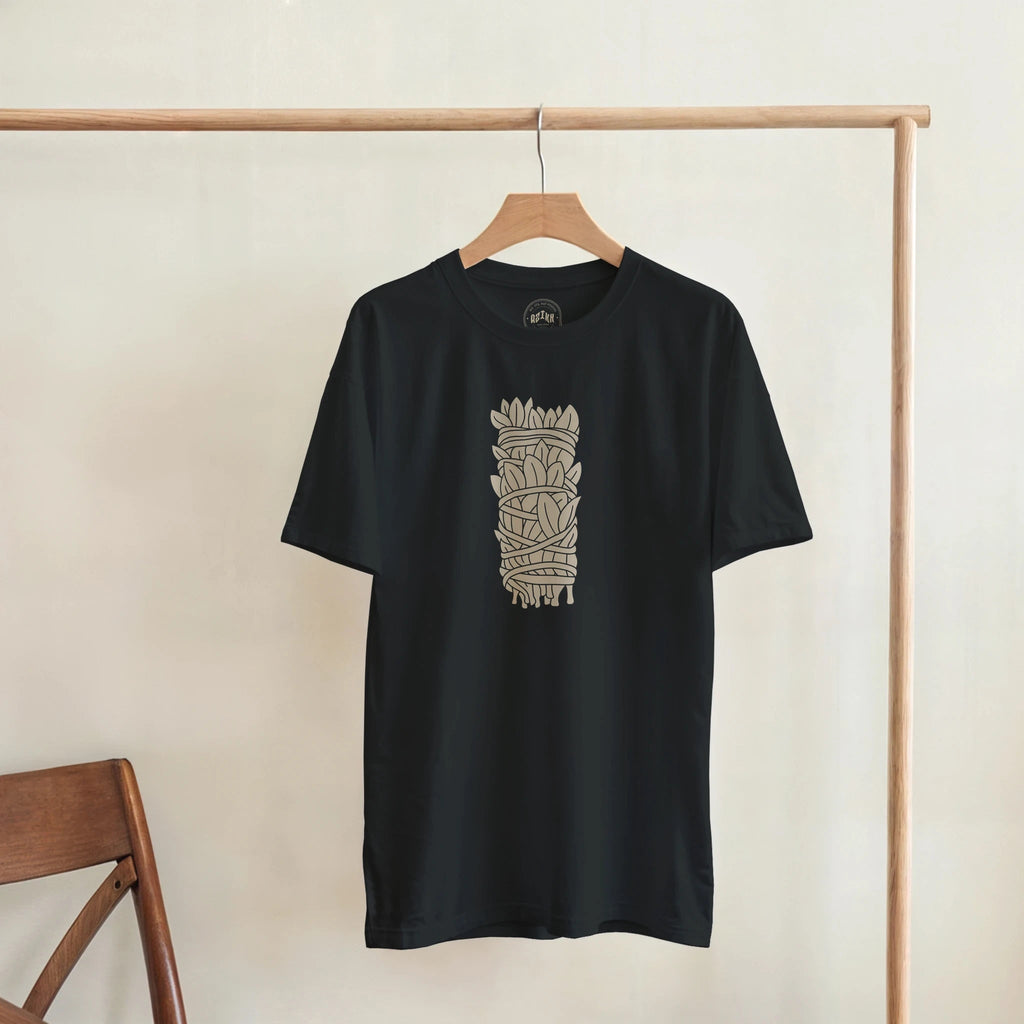 Mystisches Kräuterbündel T-Shirt | Minimalistisches Pflanzen Line Art Natur Design – T-Shirt for everyday use | AZIKX