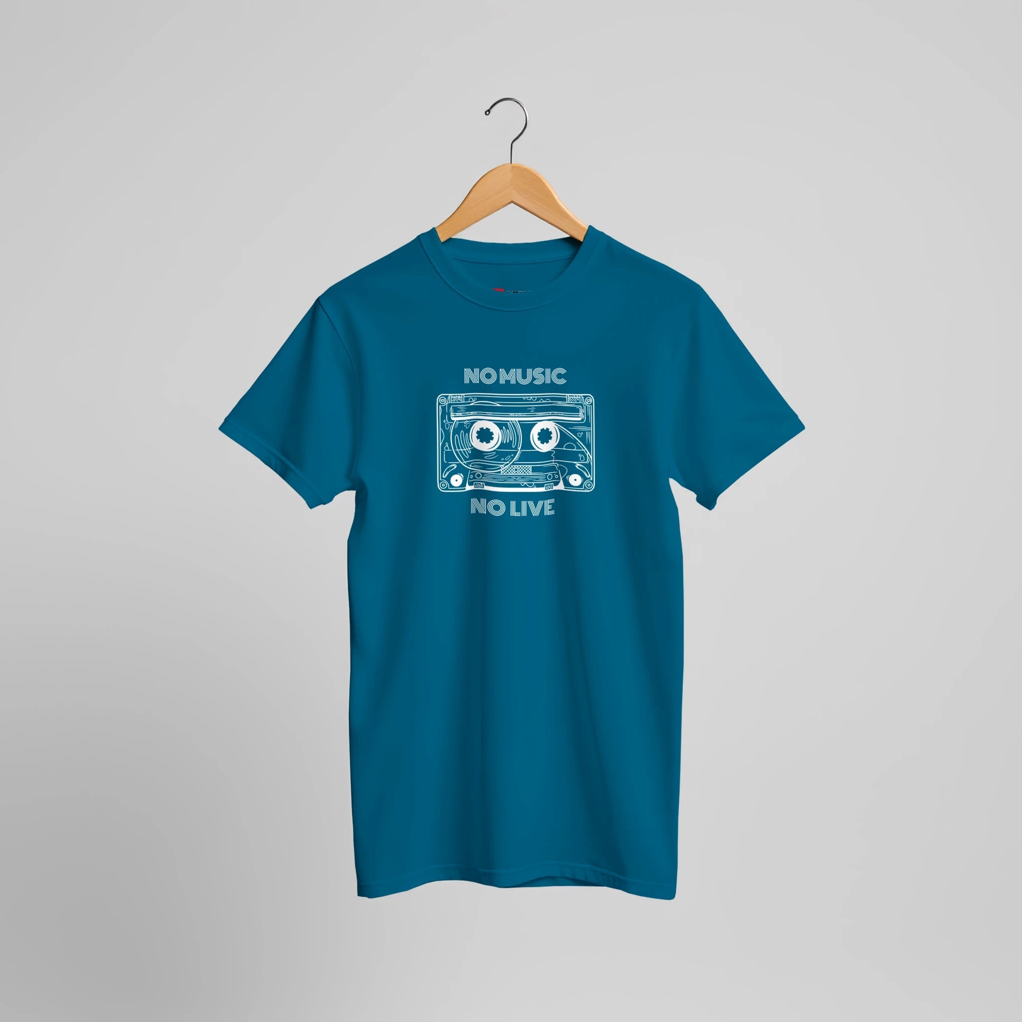 Retro Musik Kassette T-Shirt | Personalisierbarer Text & Mixtape Design – T-Shirt for everyday use | AZIKX